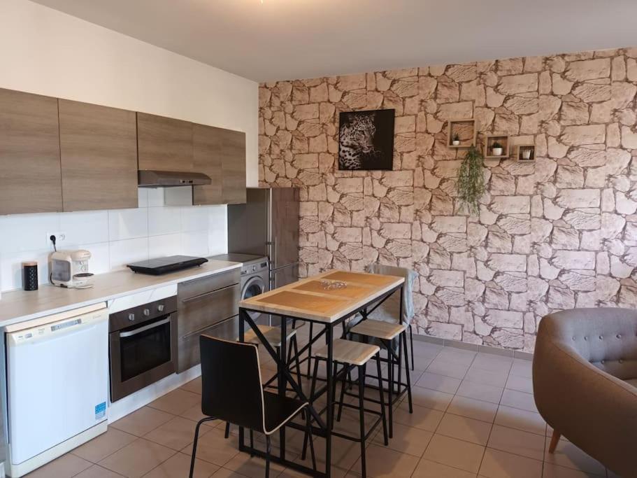 Appartement Duplex Nimes Centre Bagian luar foto